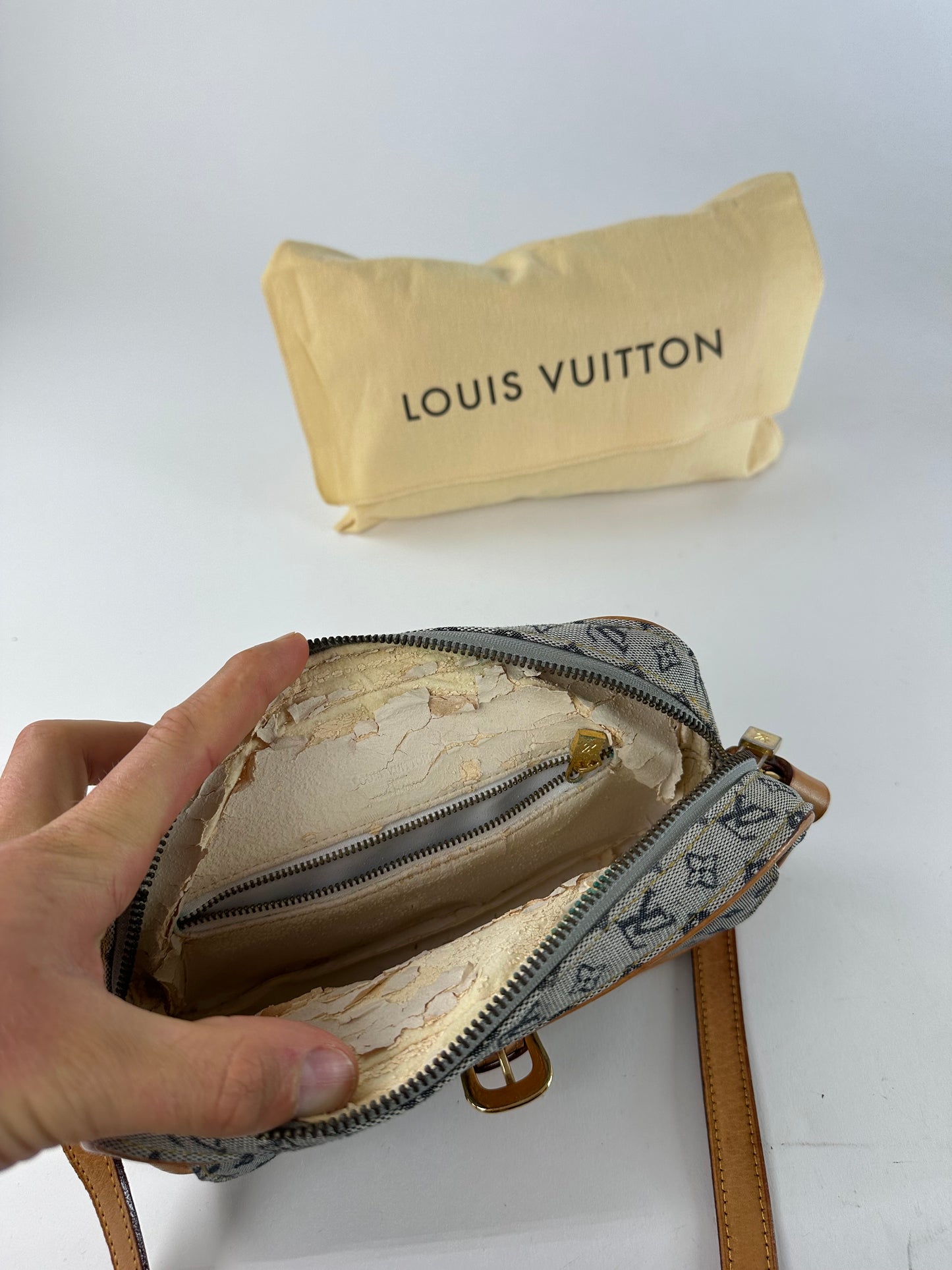 Vintage Louis Vuitton Monogram Canvas Crossbody Bag Y2K Grey Tan