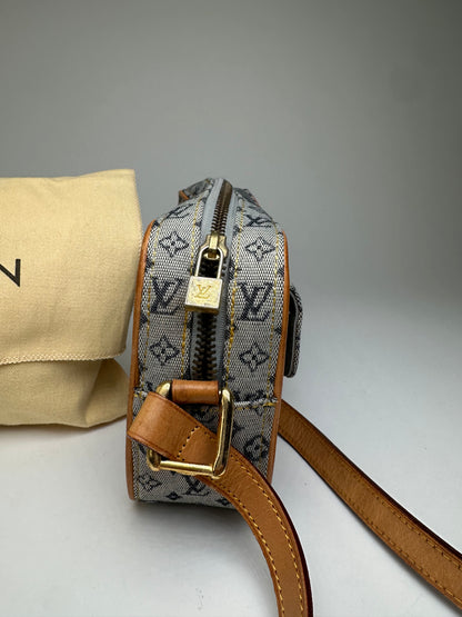 Vintage Louis Vuitton Monogram Canvas Crossbody Bag Y2K Grey Tan