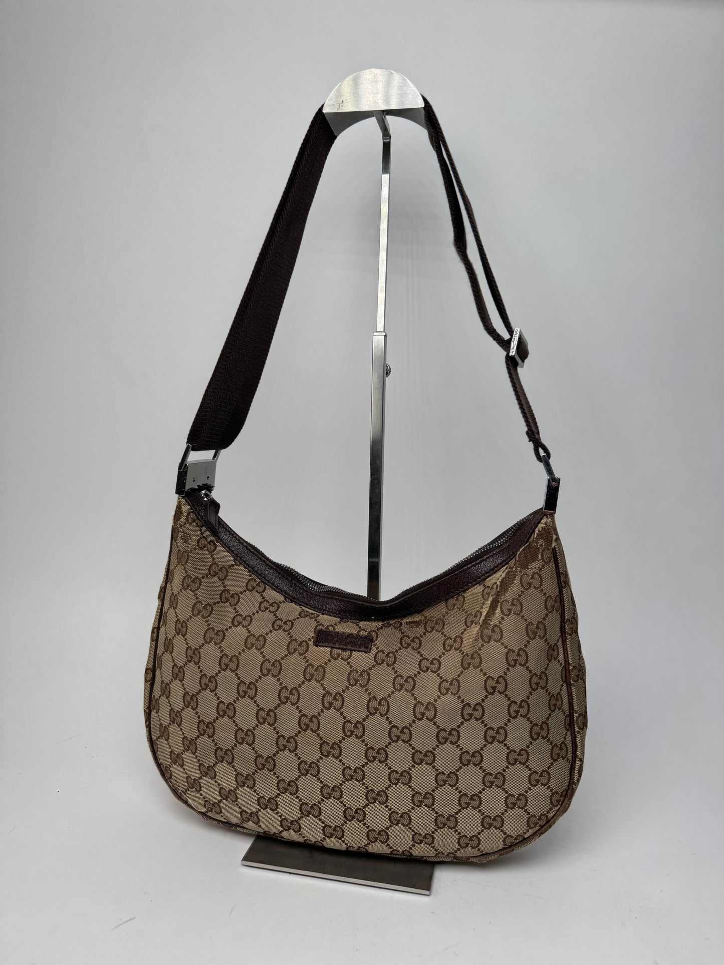 Vintage Gucci Monogram Canvas Croissant Crossbody 2Way Bag beige brown