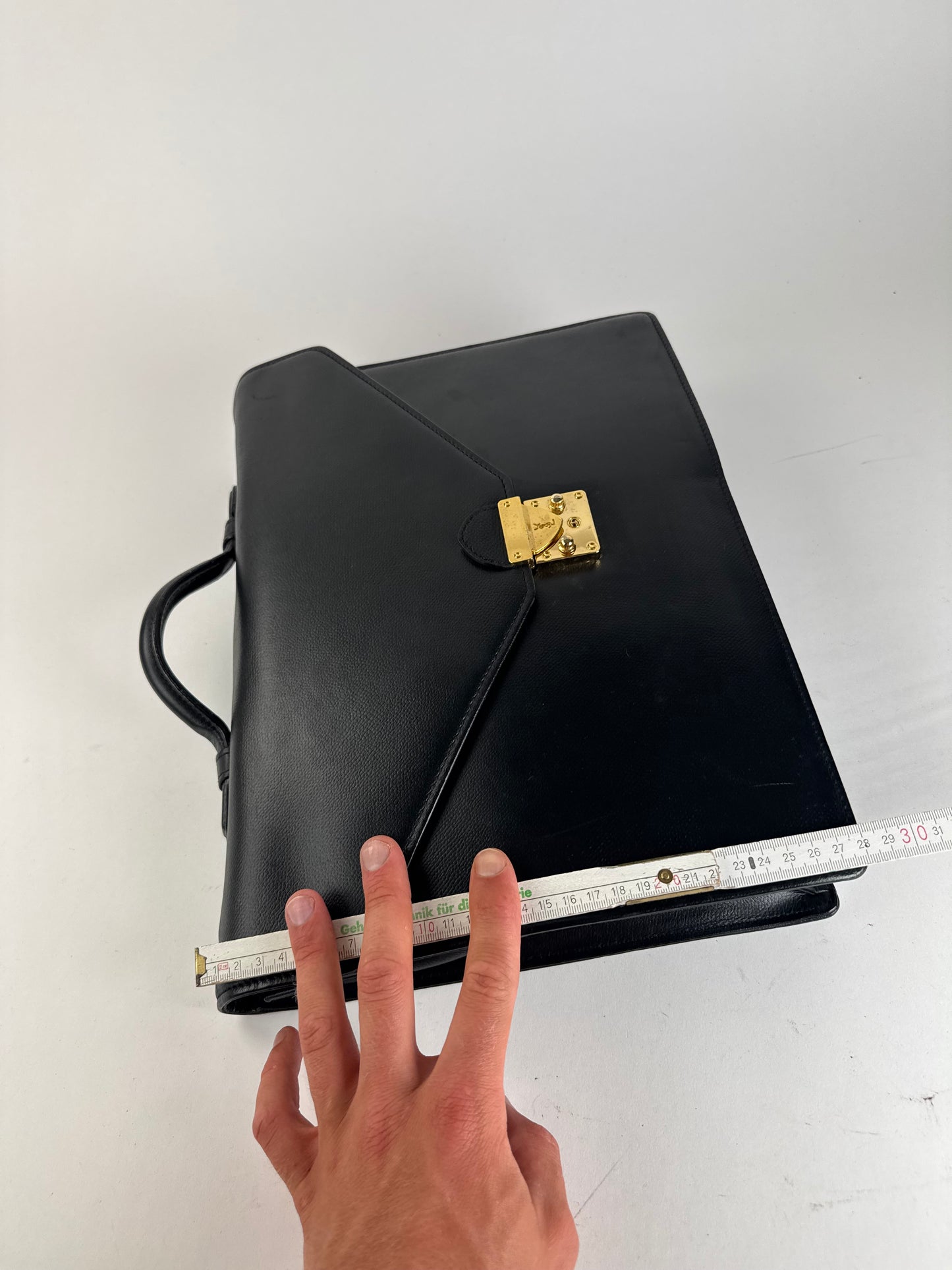 Serviette vintage en cuir noir Yves Saint Laurent