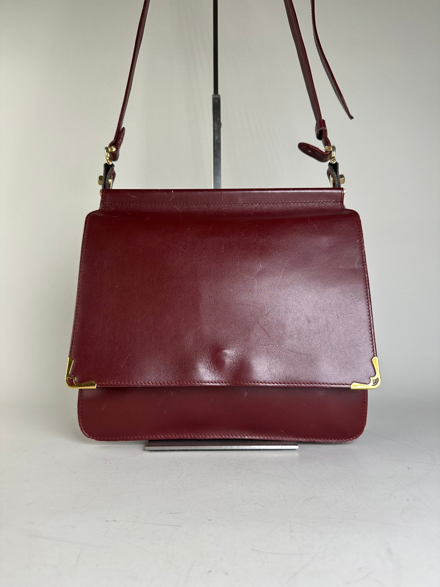 Vintage Cartier Smooth Leather Shoulder Bag Burgundy Gold