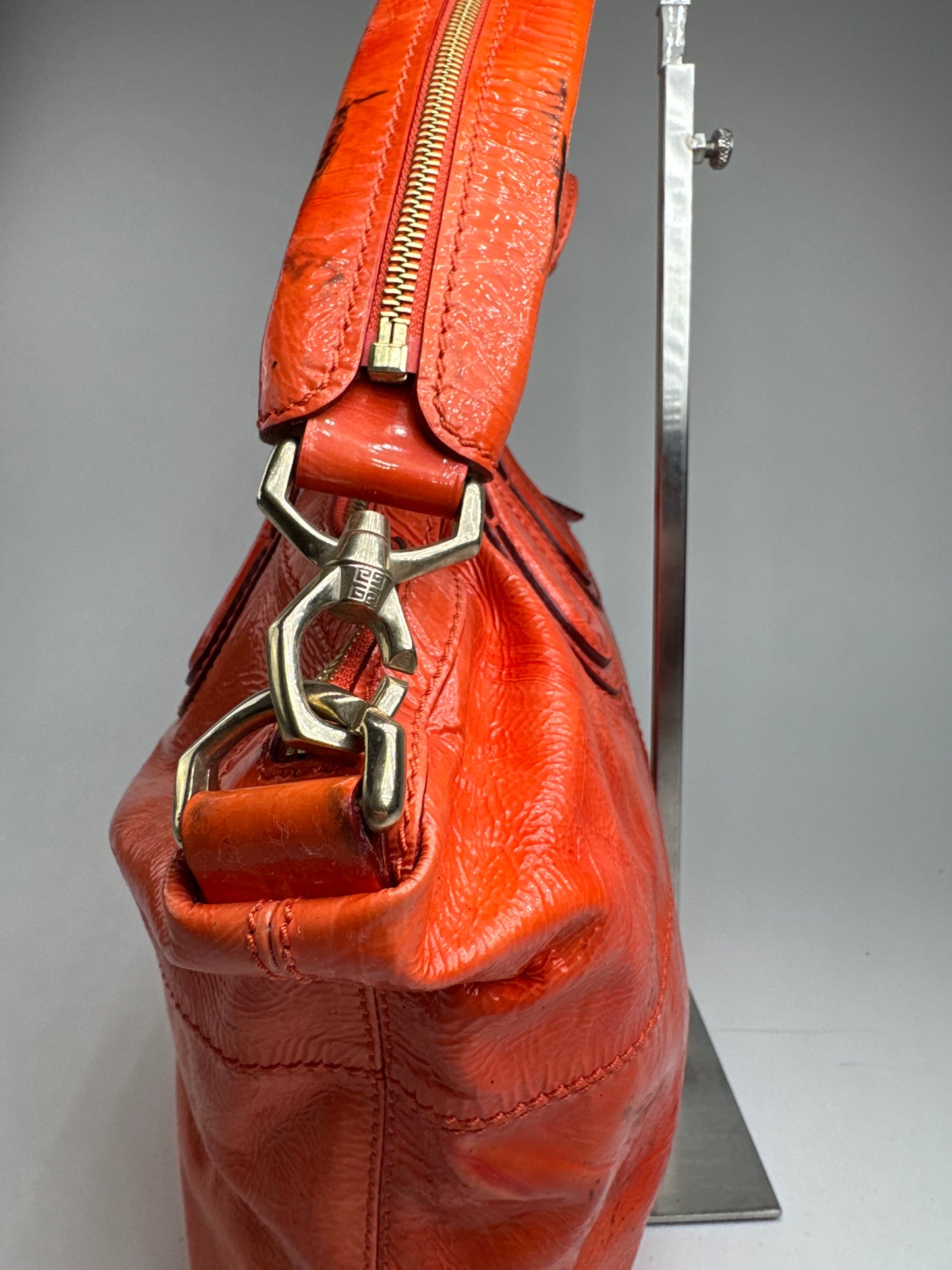 Sac vintage Givenchy Nightingale en cuir verni à deux voies Orange