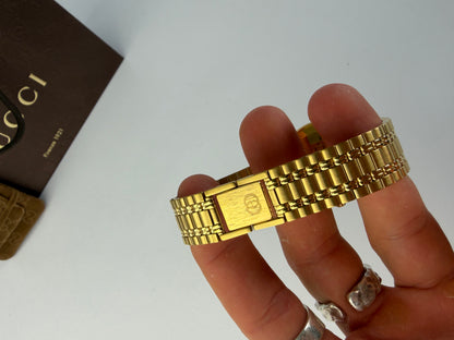Vintage Gucci Gold-Tone Stainless Steel Bracelet Watch Beige Dial