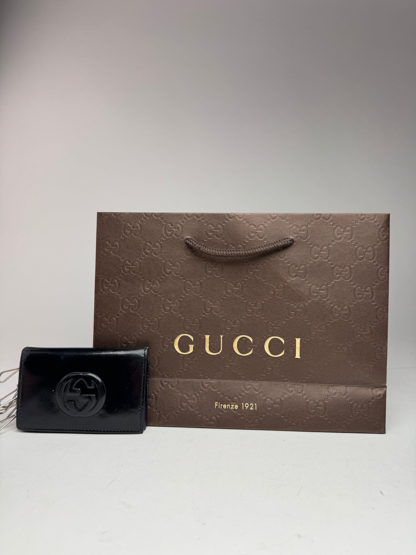 Vintage Gucci GG patent leather Key Holder black