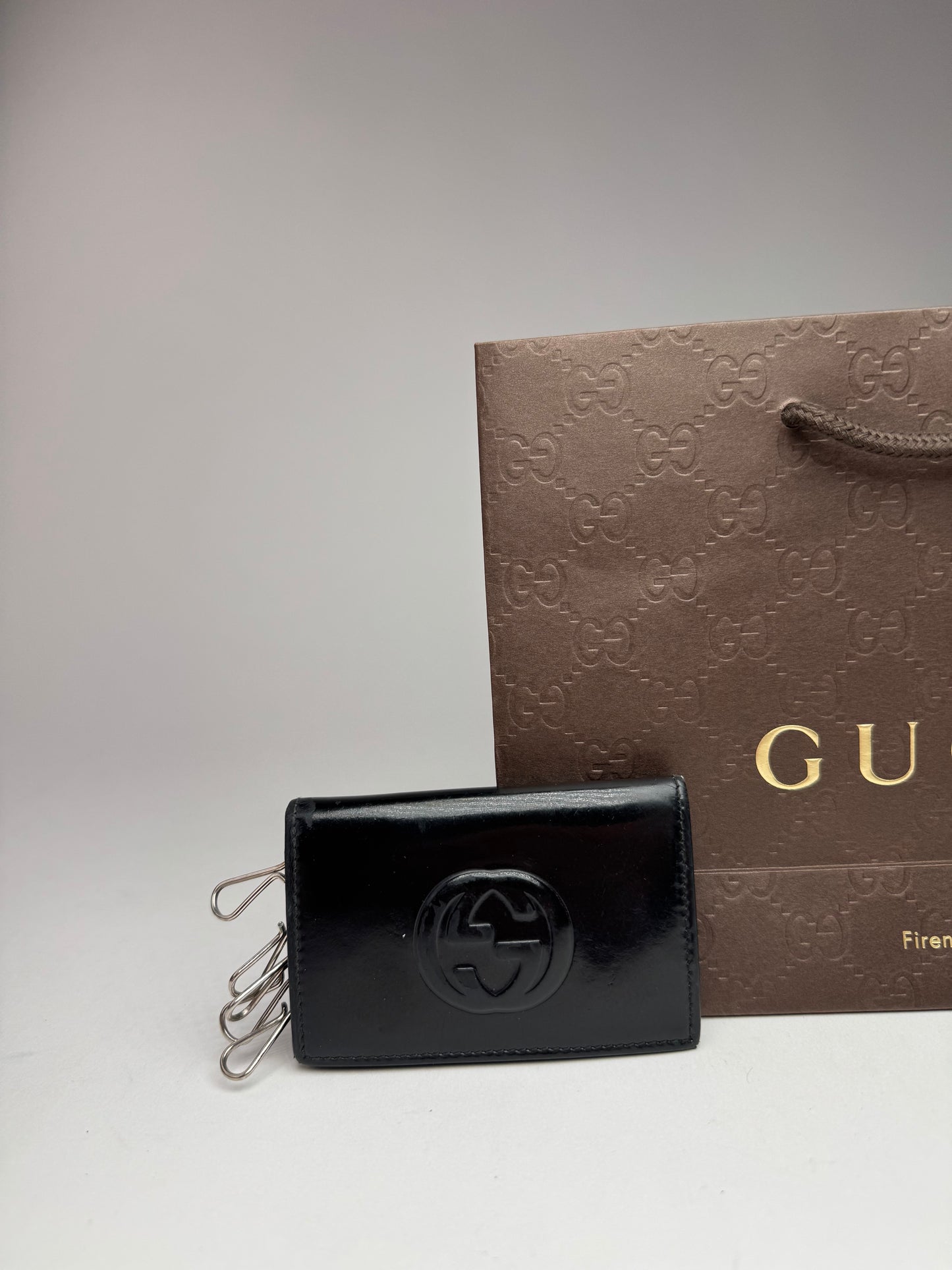 Vintage Gucci GG patent leather Key Holder black