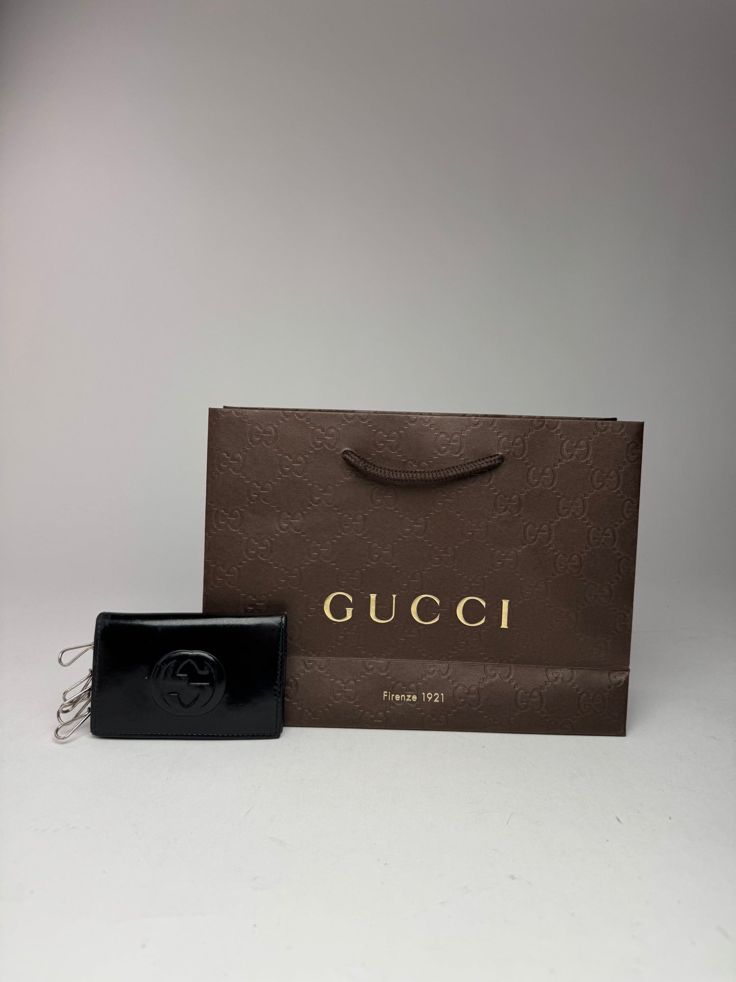 Vintage Gucci GG patent leather Key Holder black