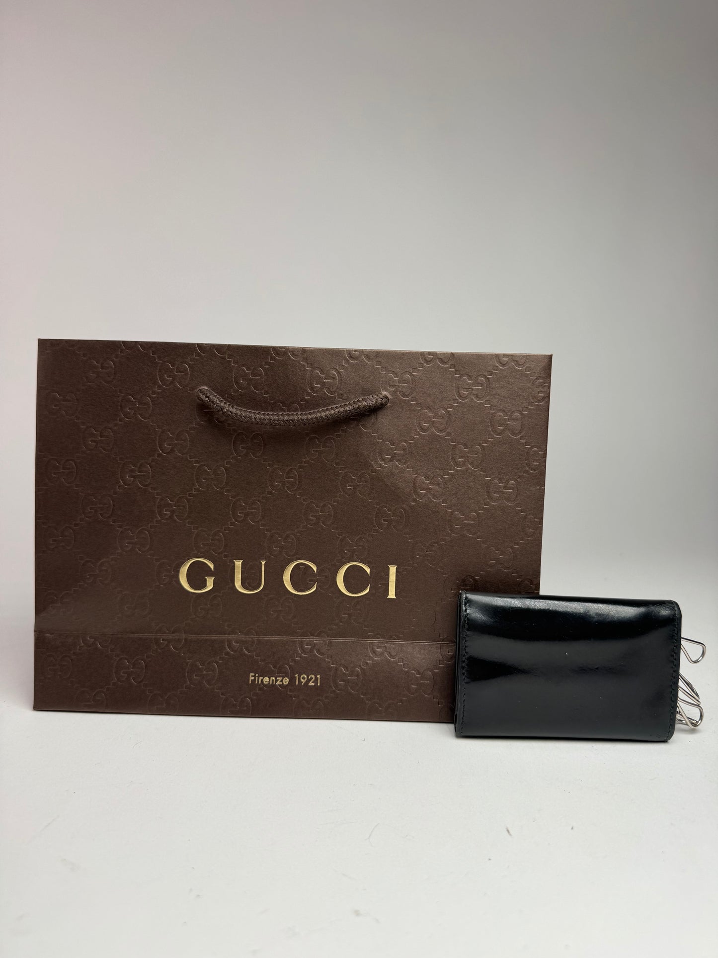 Vintage Gucci GG patent leather Key Holder black