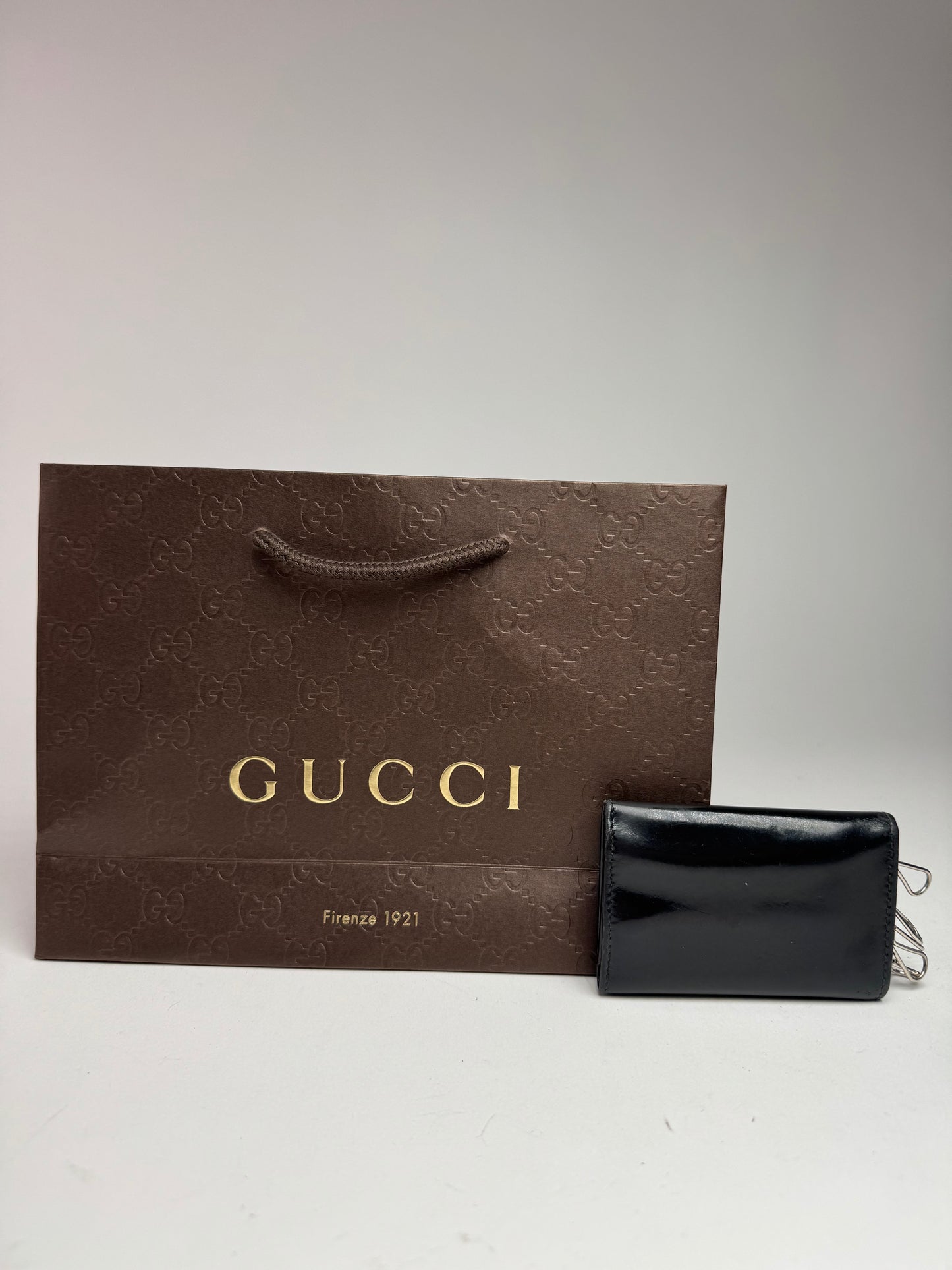 Vintage Gucci GG patent leather Key Holder black