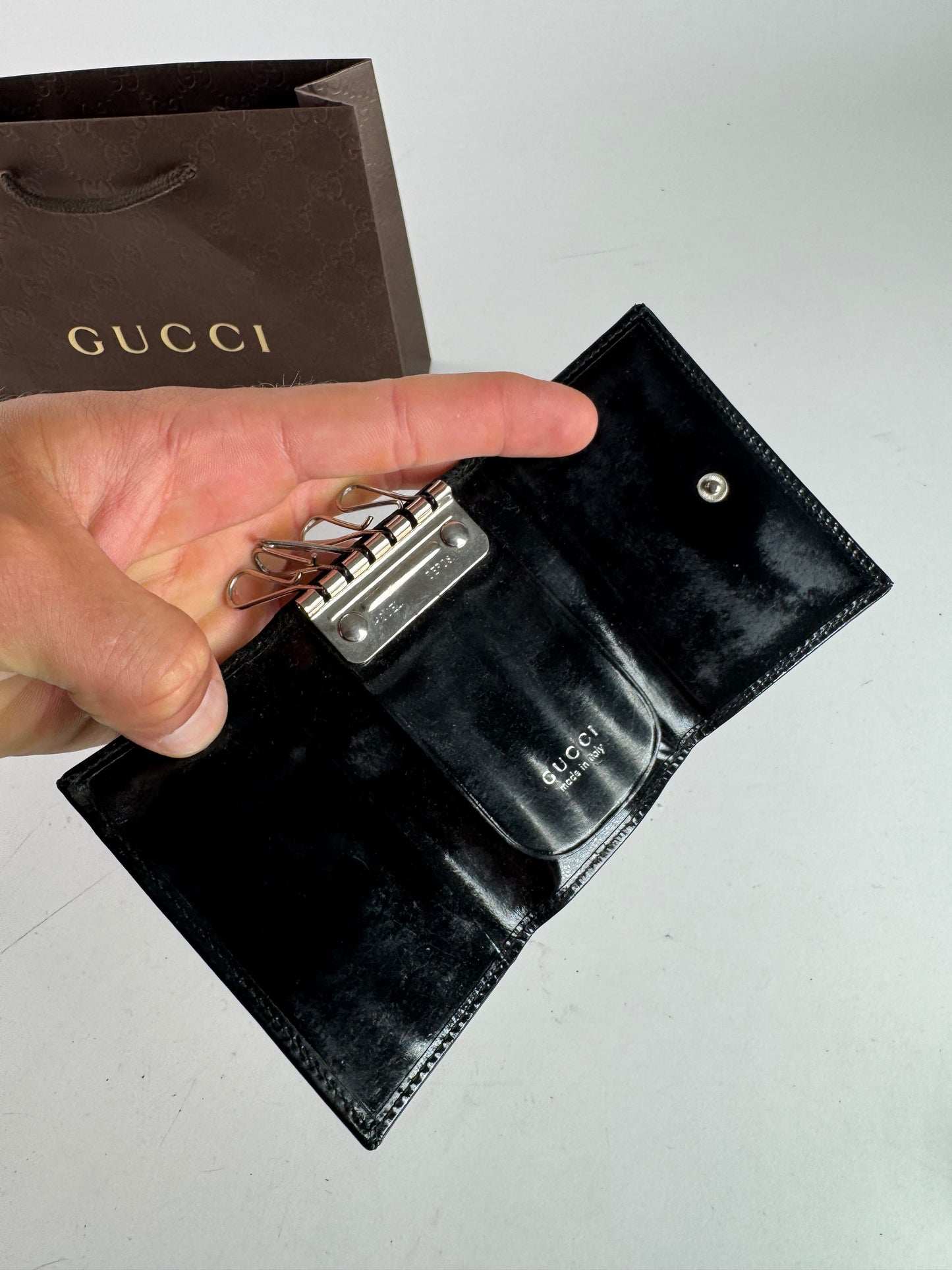 Vintage Gucci GG patent leather Key Holder black