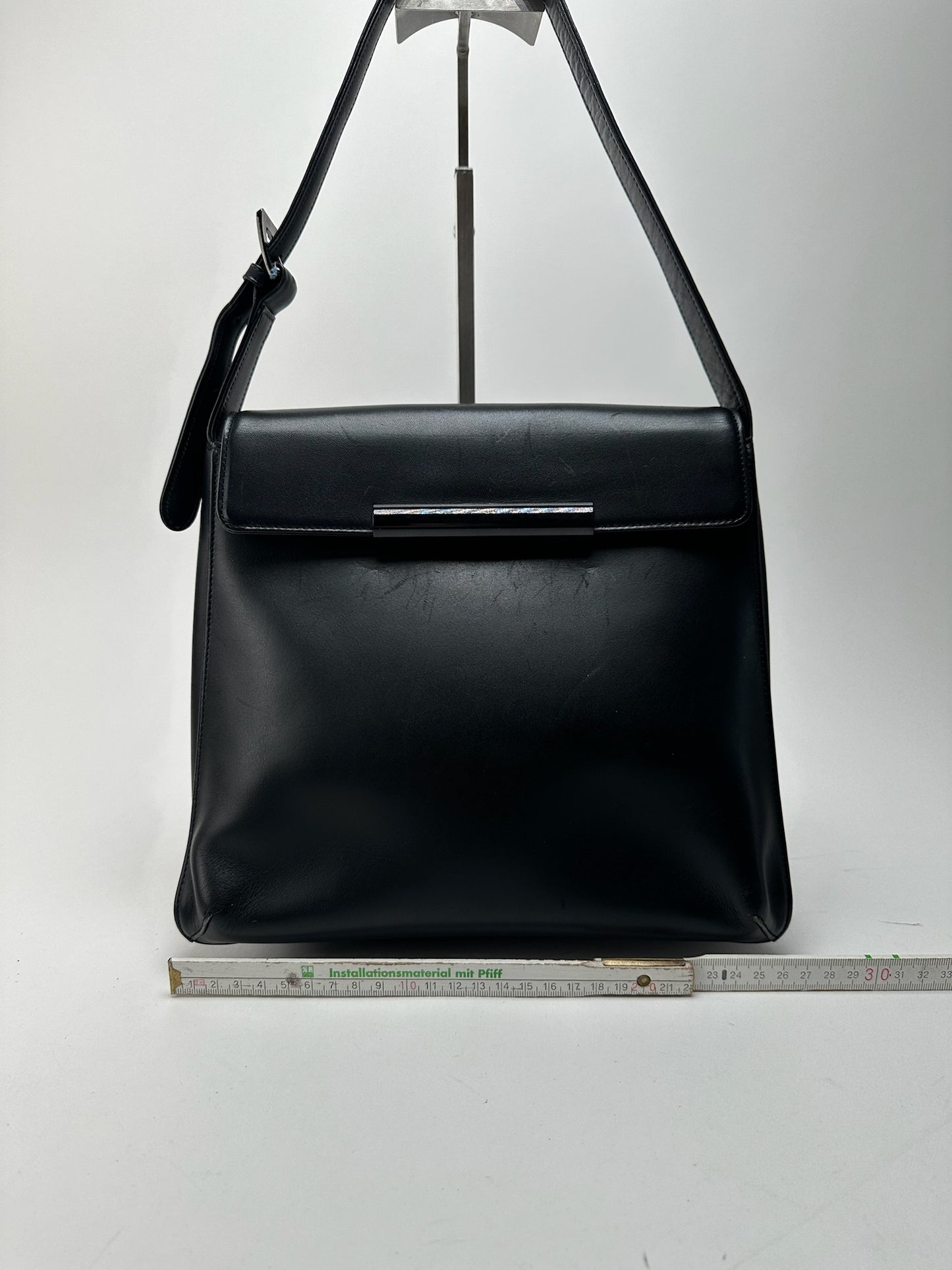 Sac vintage en cuir noir Givenchy