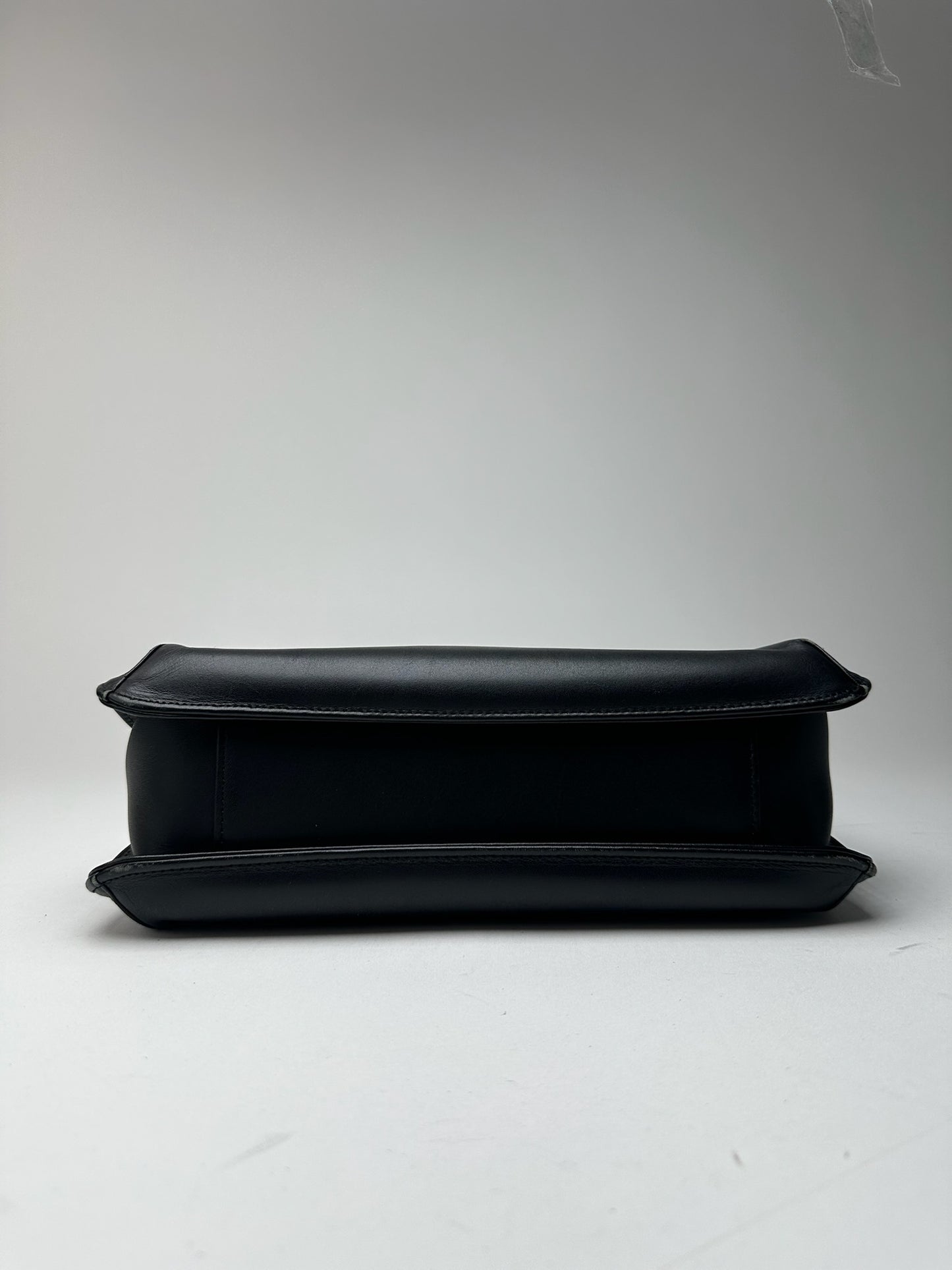 Sac vintage en cuir noir Givenchy