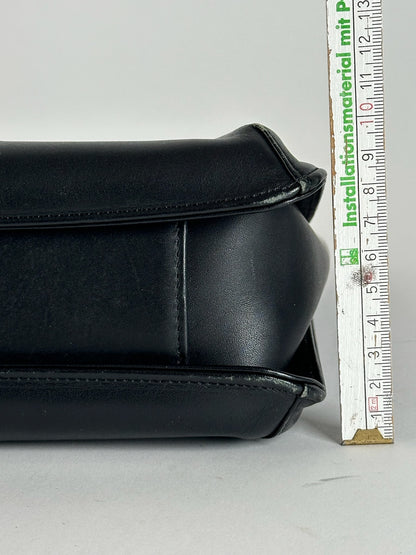 Sac vintage en cuir noir Givenchy