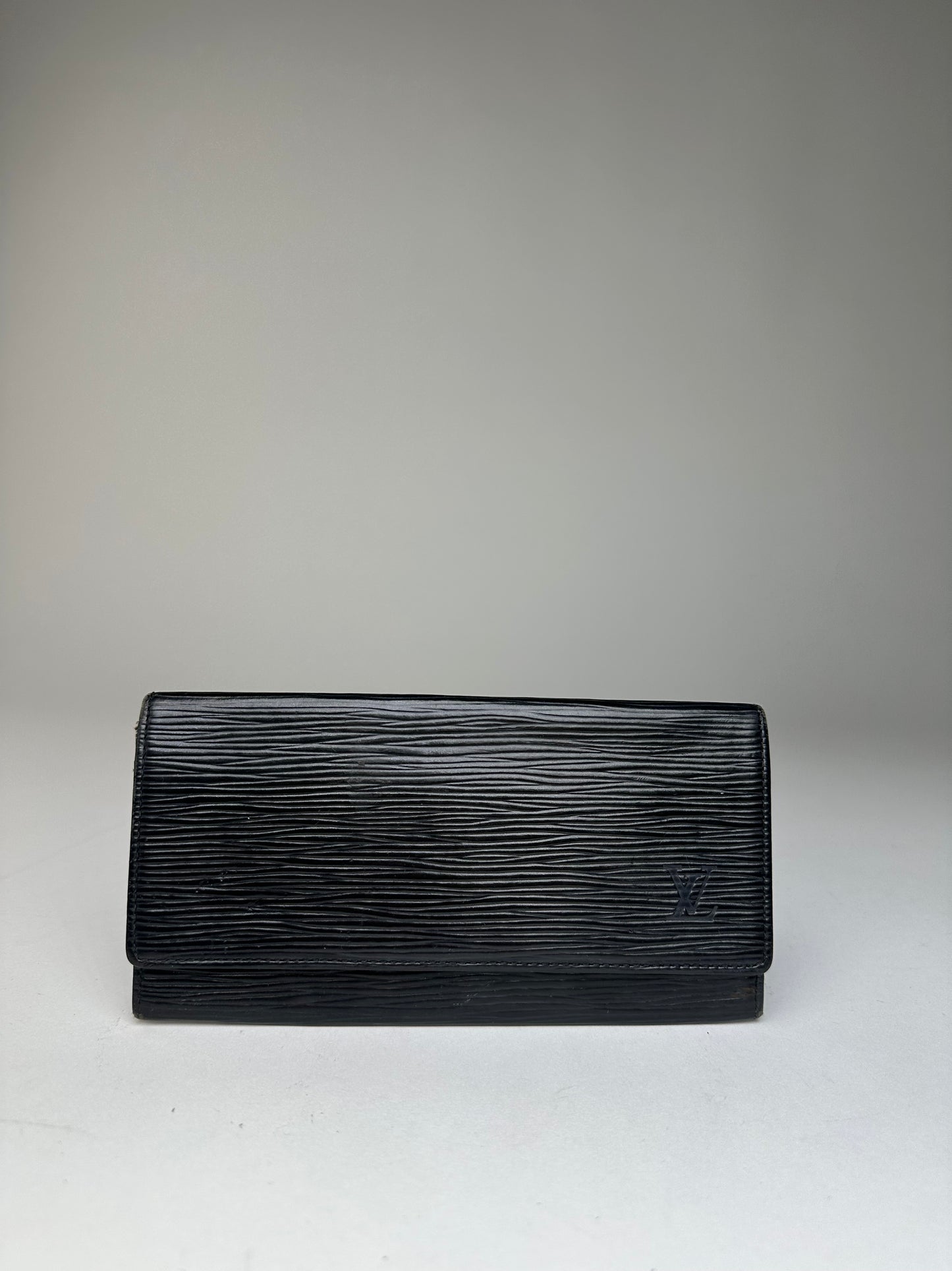 Vintage Louis Vuitton Epi Leather Wallet Y2K Black Silver