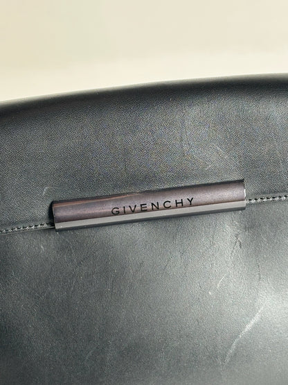 Sac vintage en cuir noir Givenchy