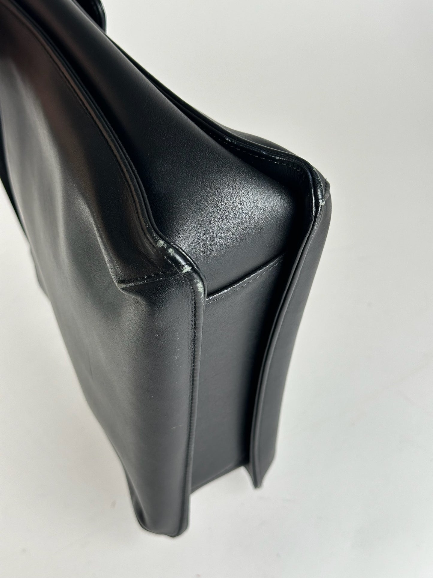 Sac vintage en cuir noir Givenchy