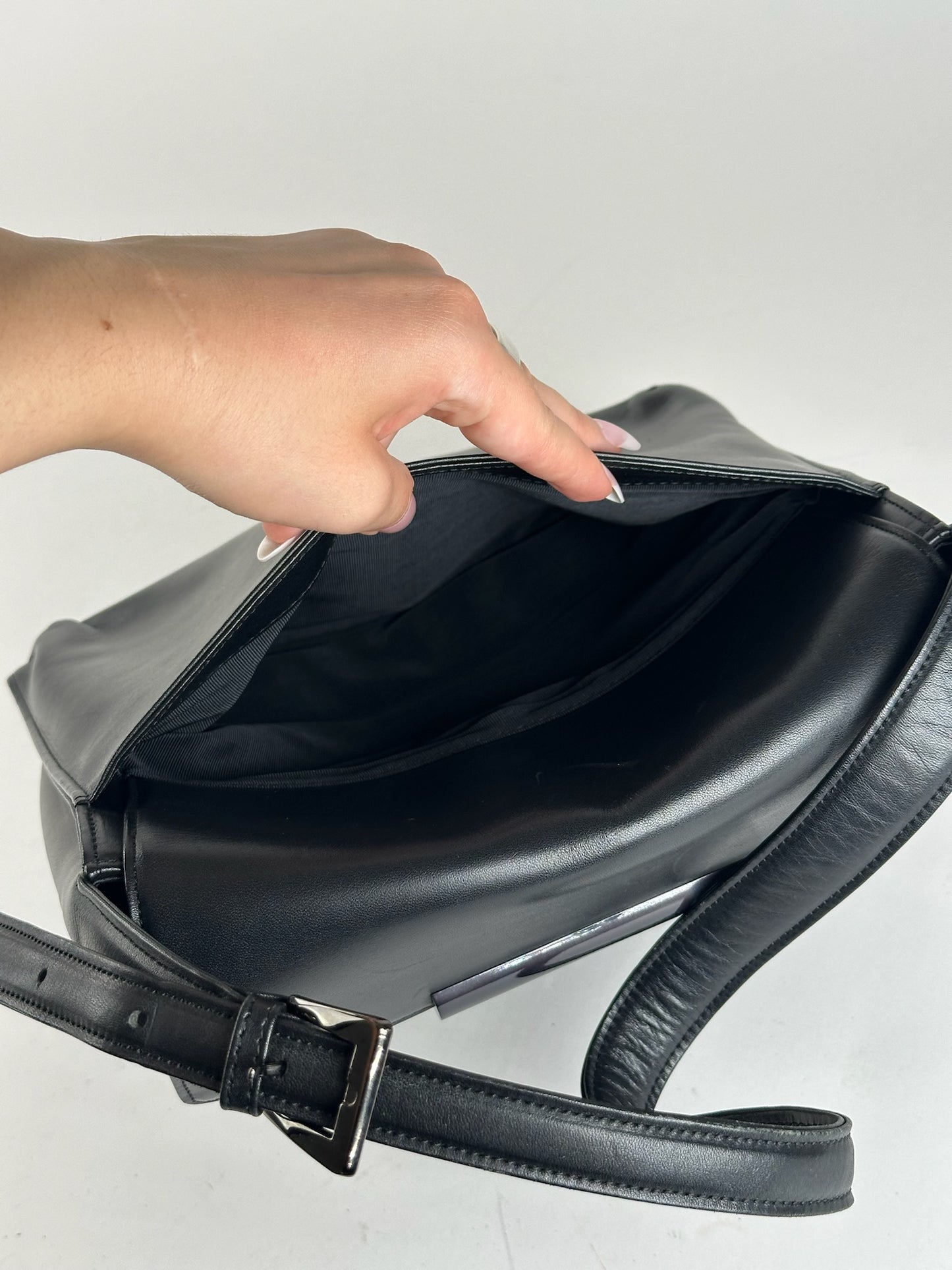 Sac vintage en cuir noir Givenchy