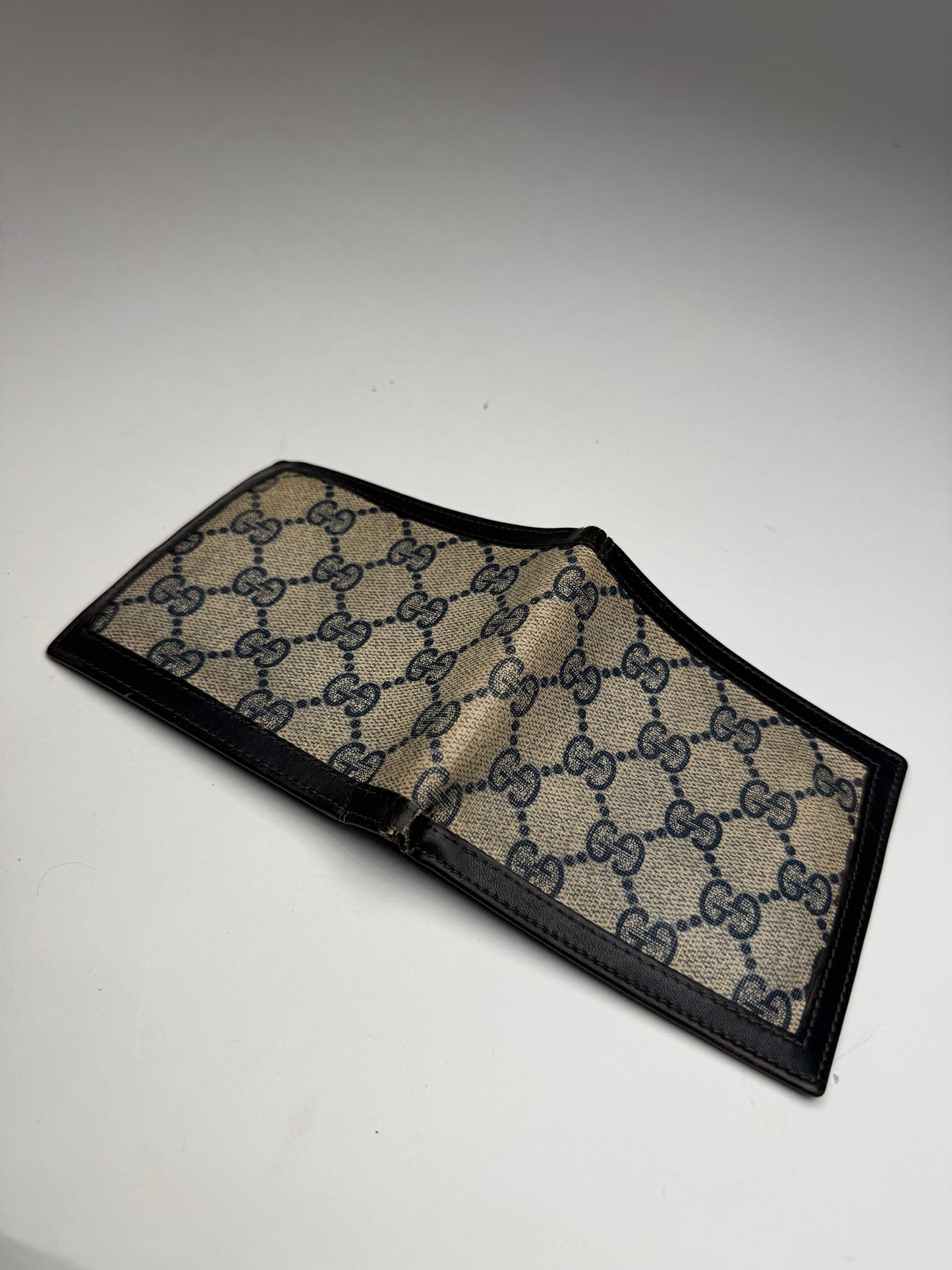 Vintage Gucci Monogram Flapable Ophidia Wallet Grey Navy