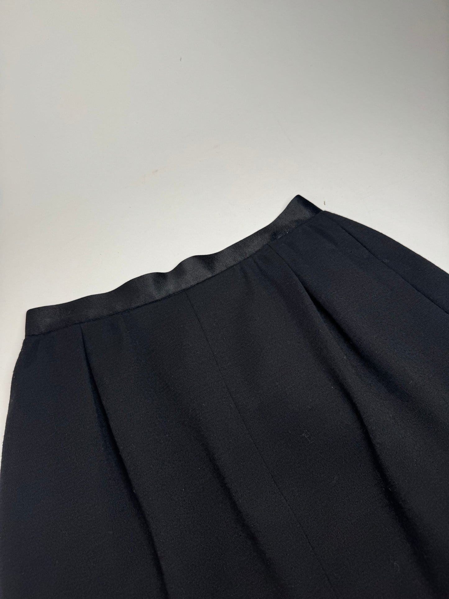 Vintage Yves Saint Laurent Skirt M black