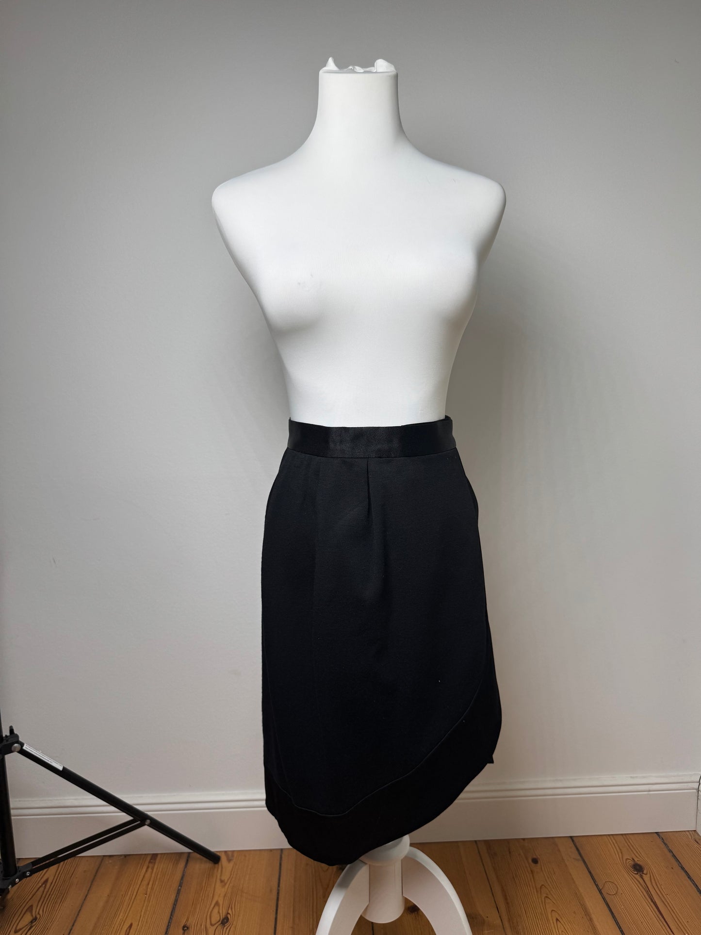 Vintage Yves Saint Laurent Skirt M black