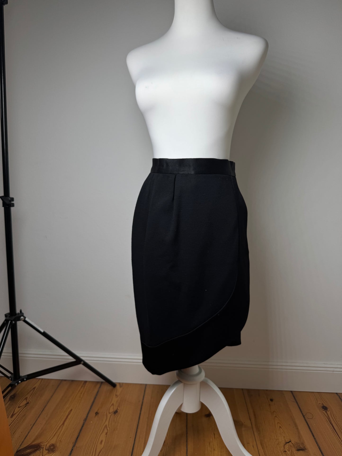Vintage Yves Saint Laurent Skirt M black