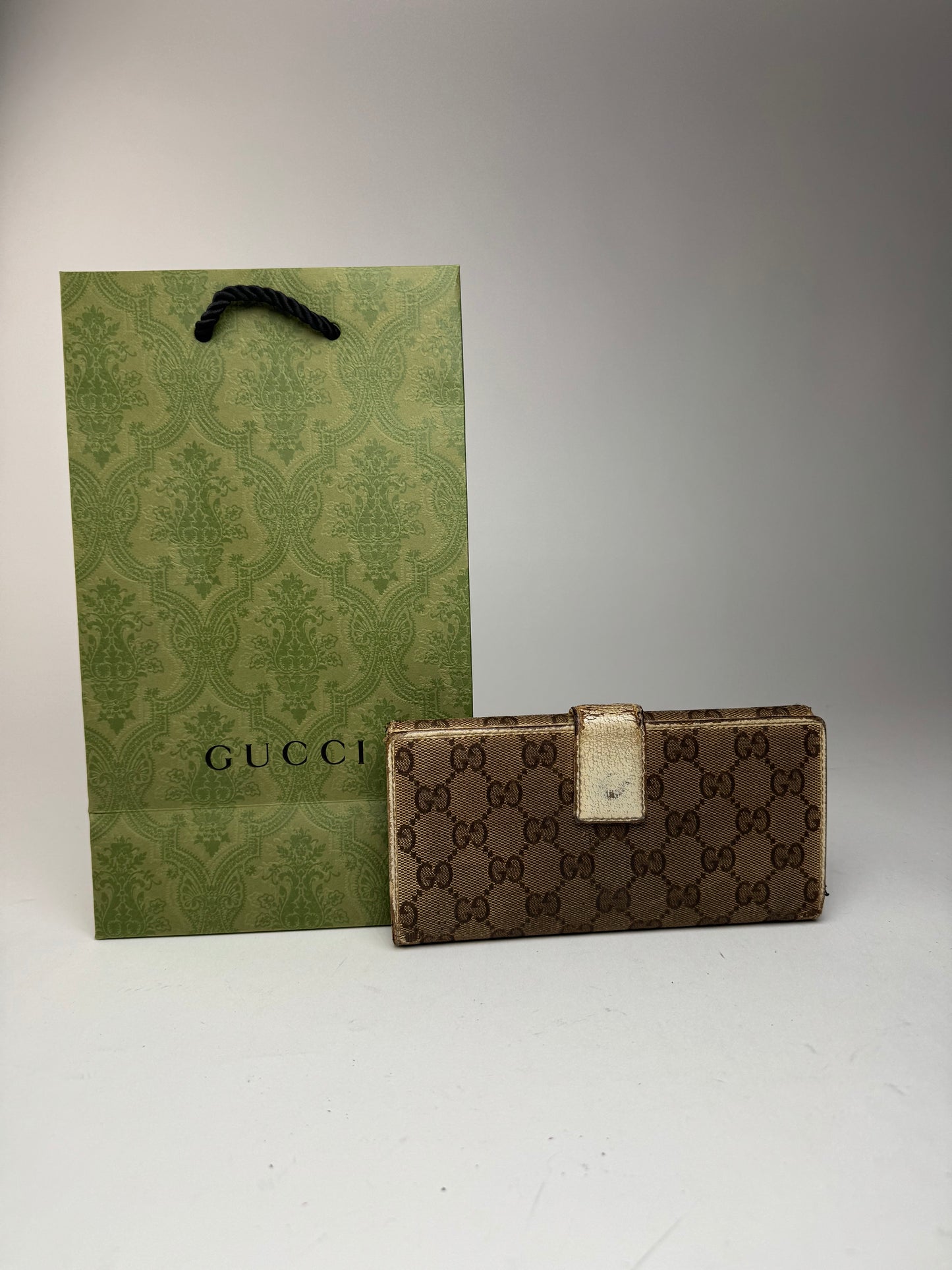 Vintage Gucci Monogram Leather monogram wallet beige white