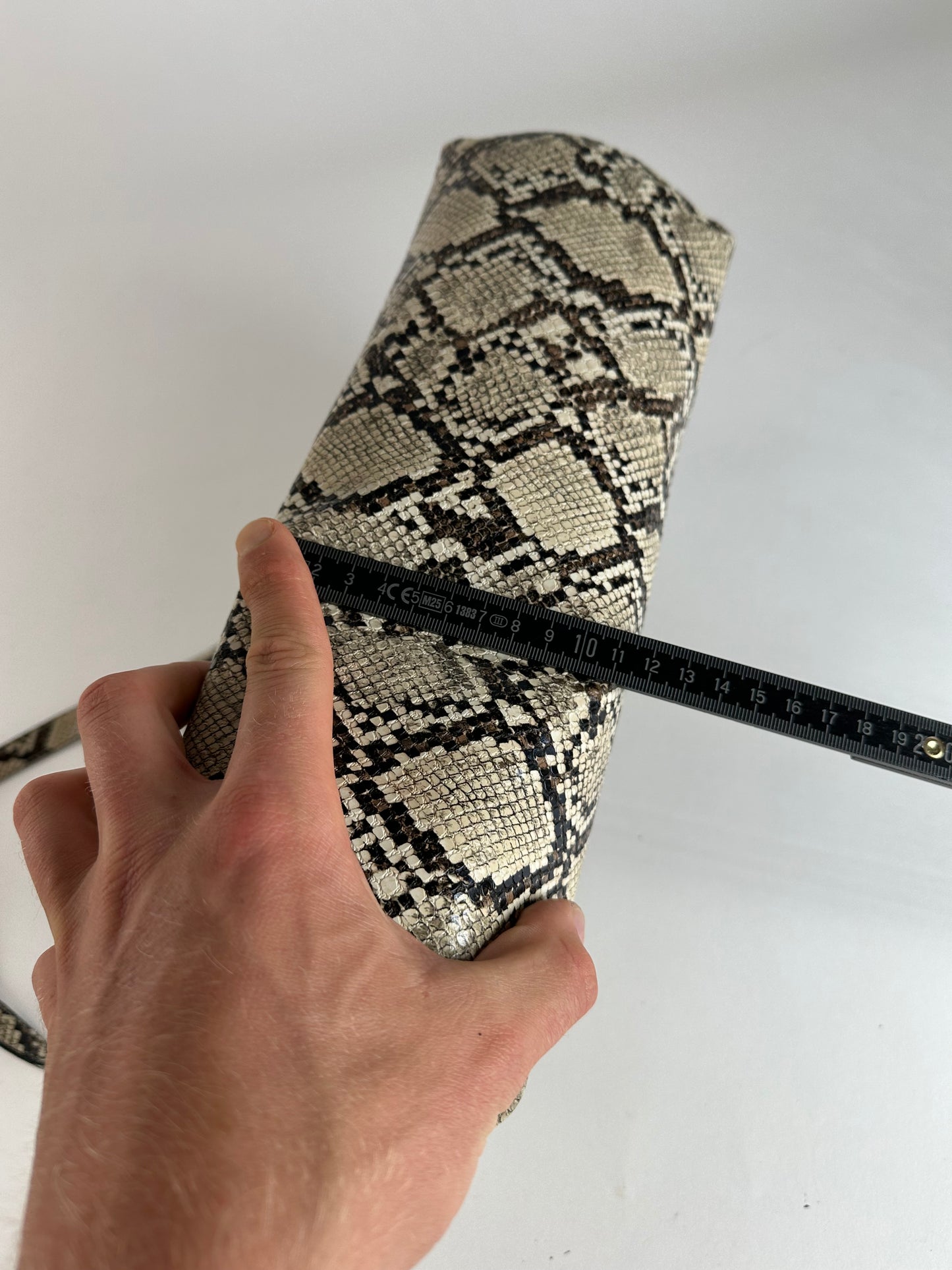 Vintage Emporio Armani Snakeskin Leather Shoulder Bag Y2K Cream Black