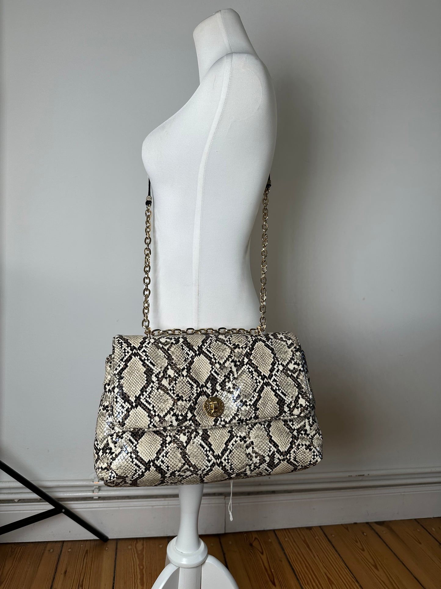 Vintage Emporio Armani Snakeskin Leather Shoulder Bag Y2K Cream Black