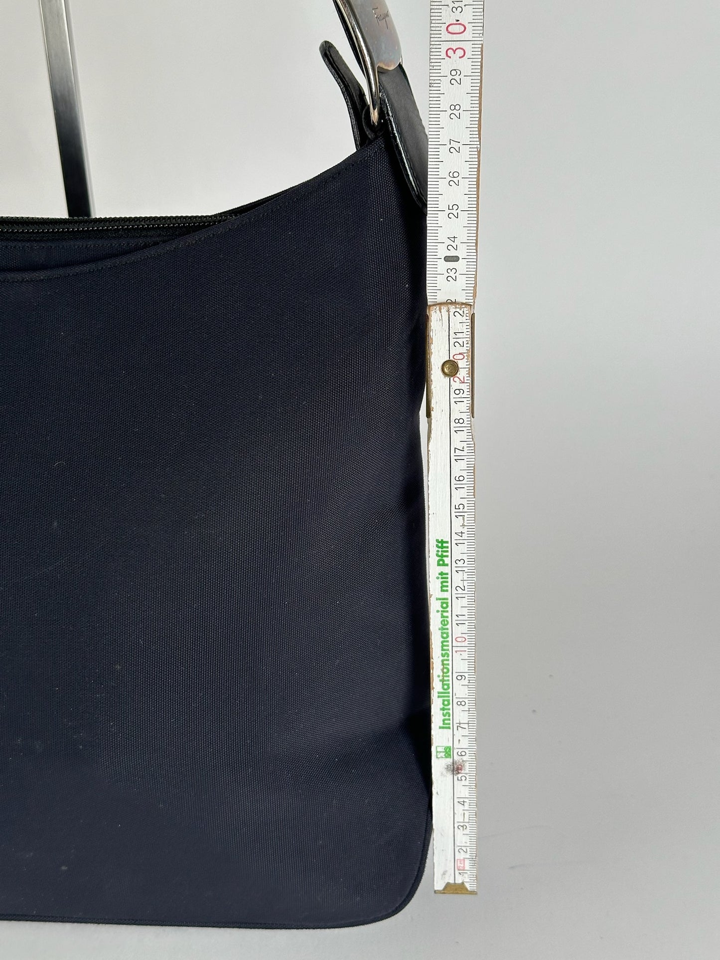 Sac en toile Ferragamo vintage noir