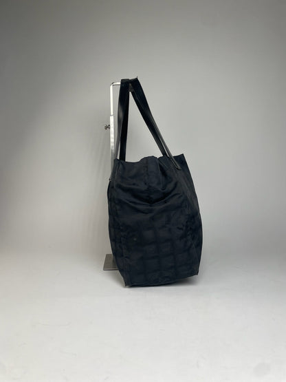 Vintage Chanel New Travel Line Tote bag Black