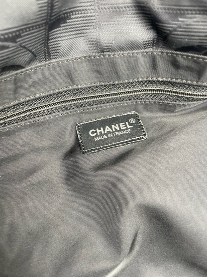 Vintage Chanel New Travel Line Tote bag Black