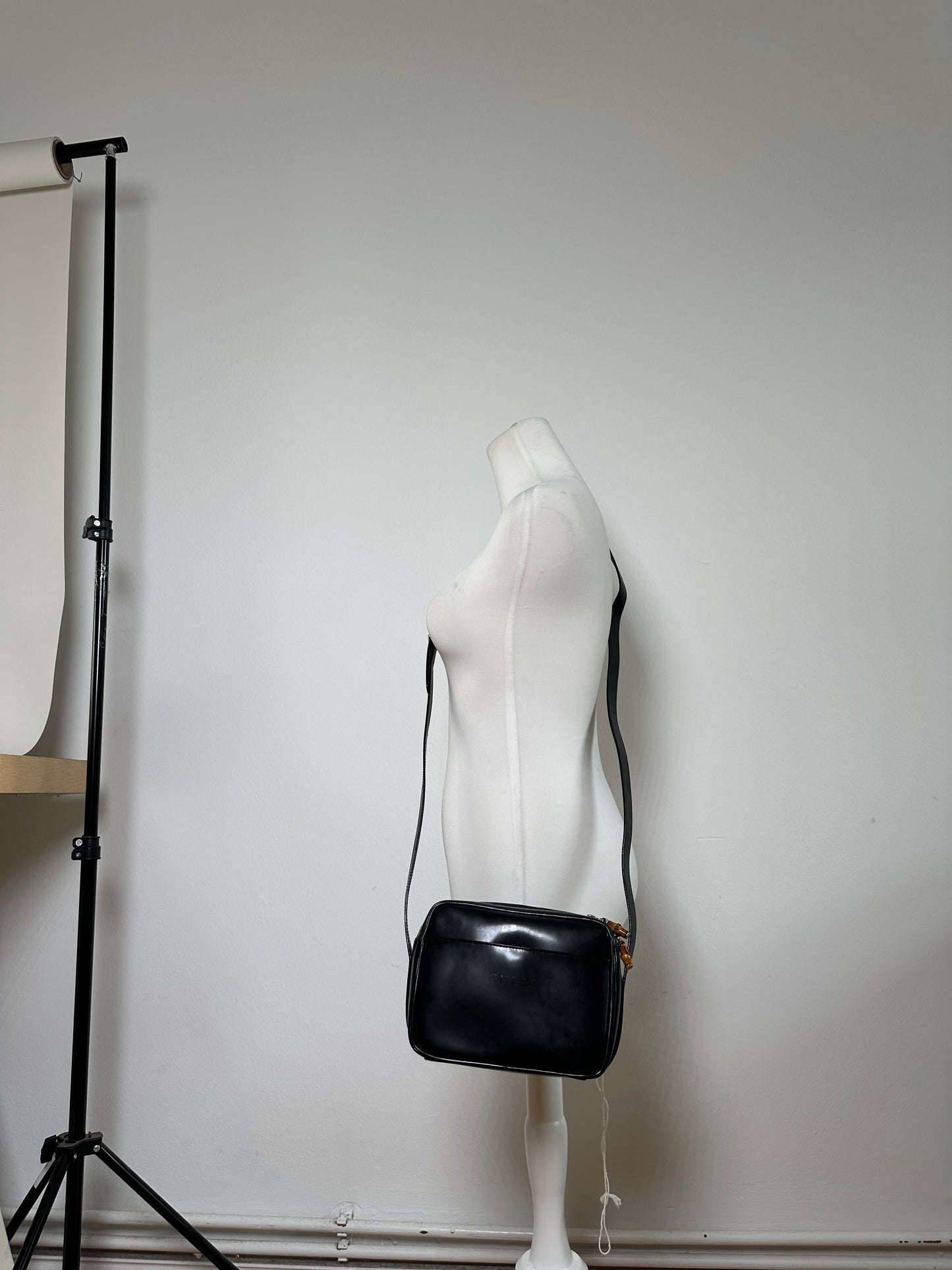 Vintage Gucci Leather Crossbody Bag Black Gold
