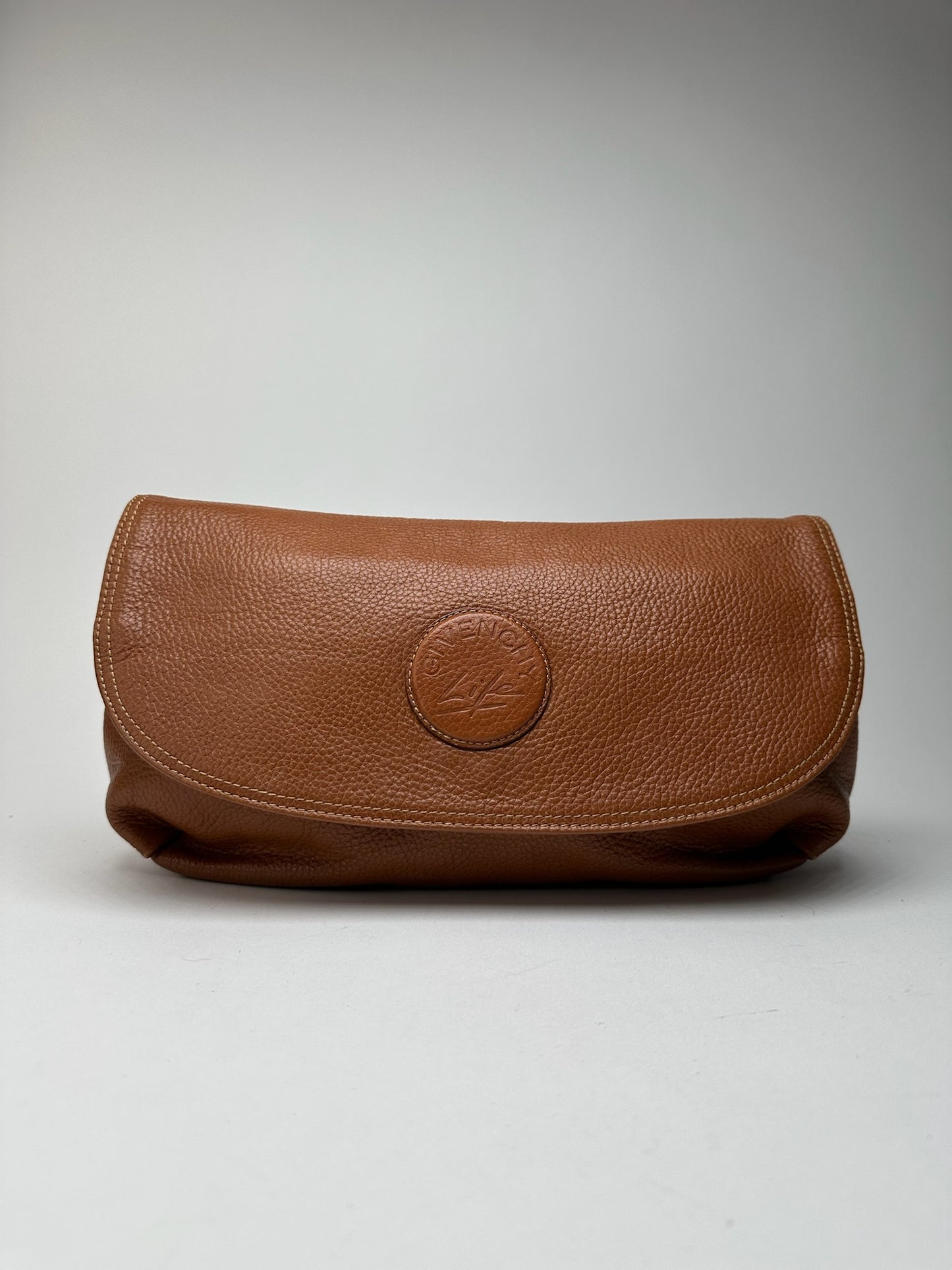 Pochette vintage en cuir marron Givenchy