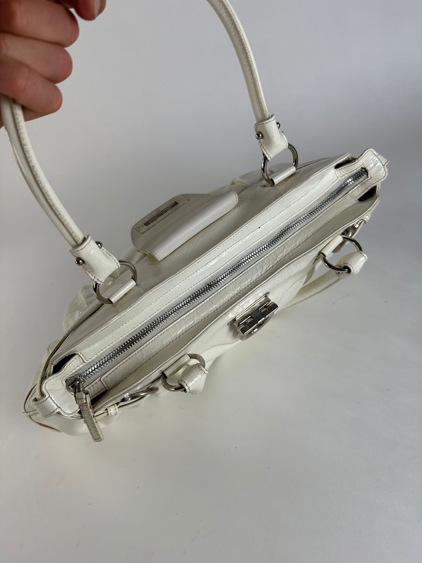 Vintage Ferragamo Grained Leather Shoulder Bag White Silver
