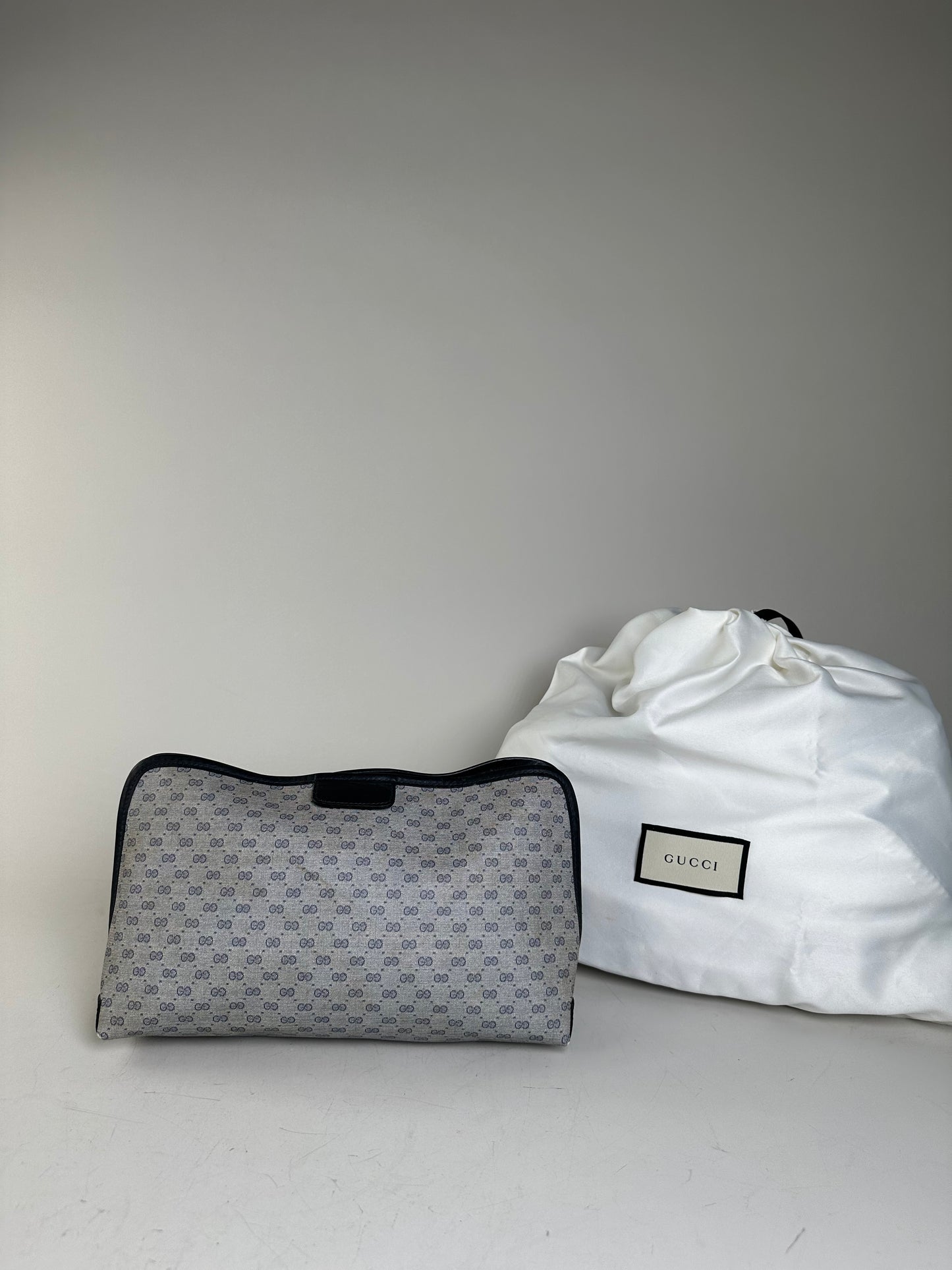 Vintage Gucci GG Supreme Cosmetic Bag Grey Navy