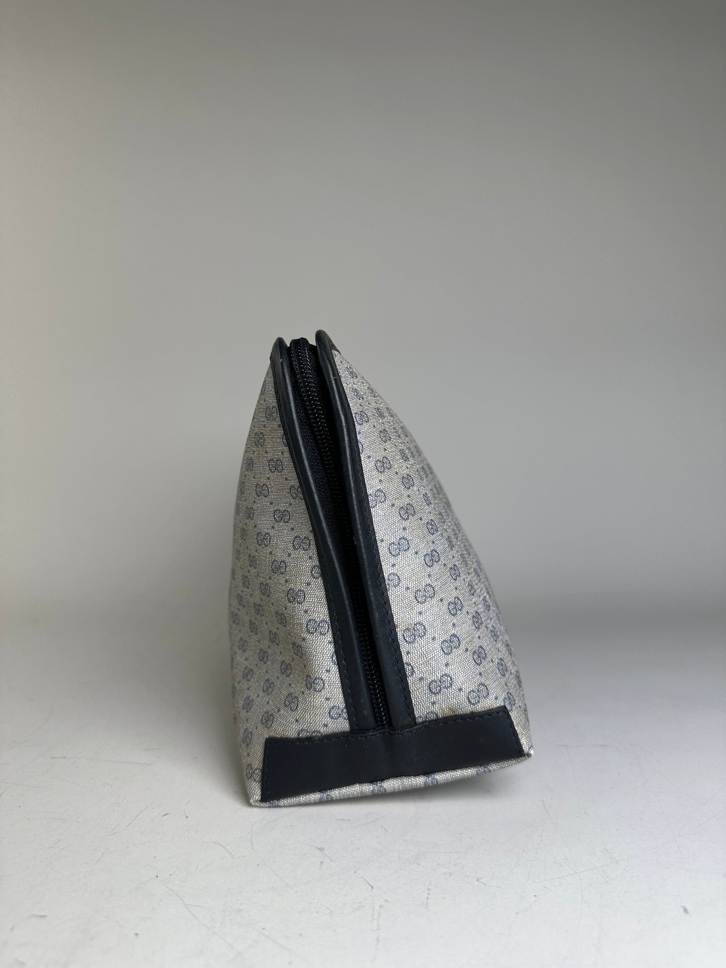 Vintage Gucci GG Supreme Cosmetic Bag Grey Navy