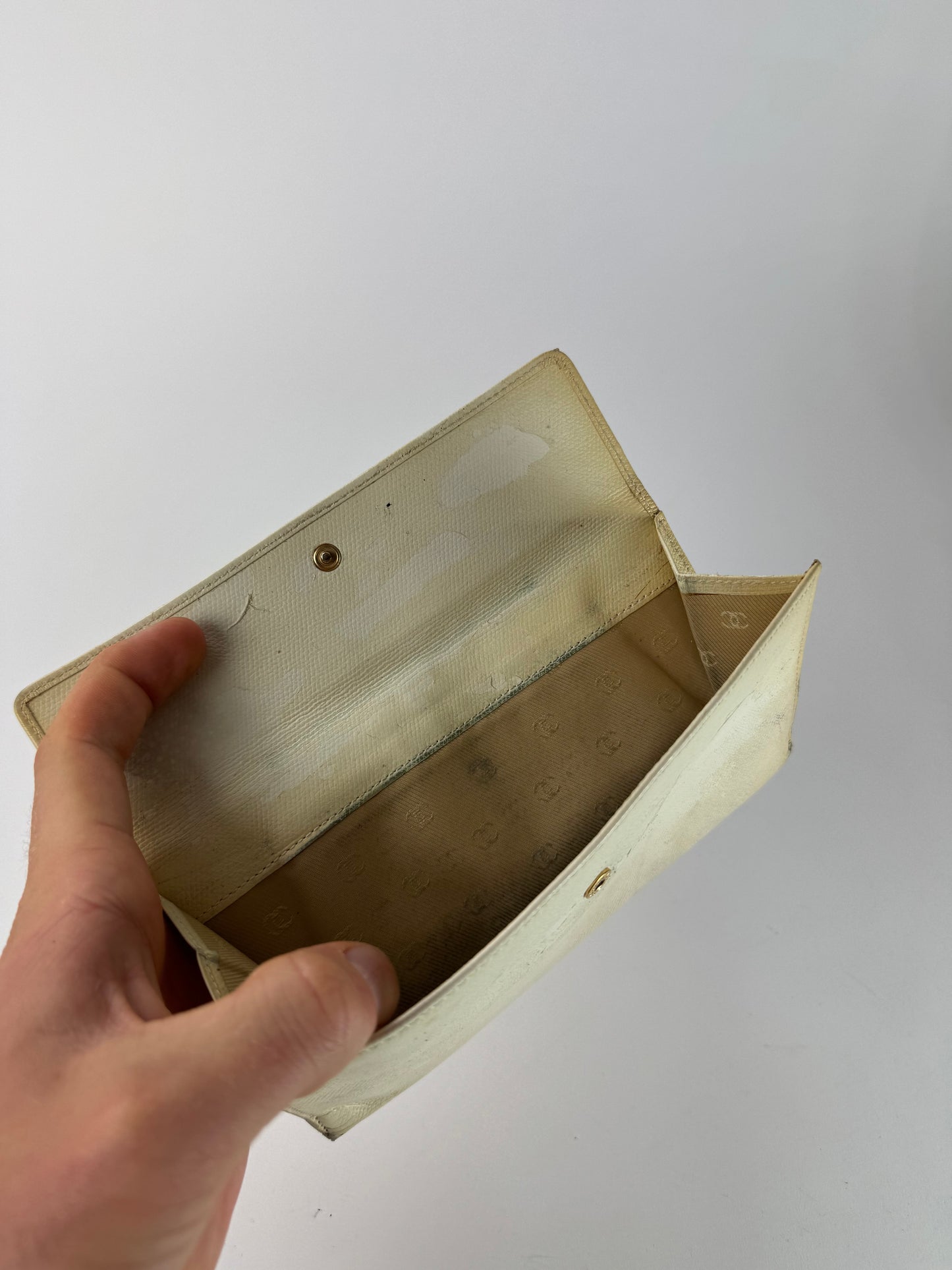 Vintage Chanel Leather Wallet White