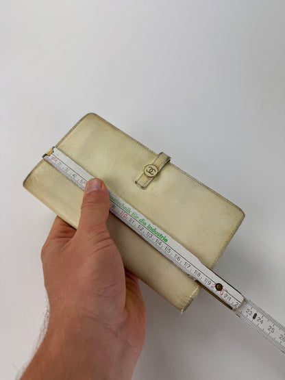 Vintage Chanel Leather Wallet White