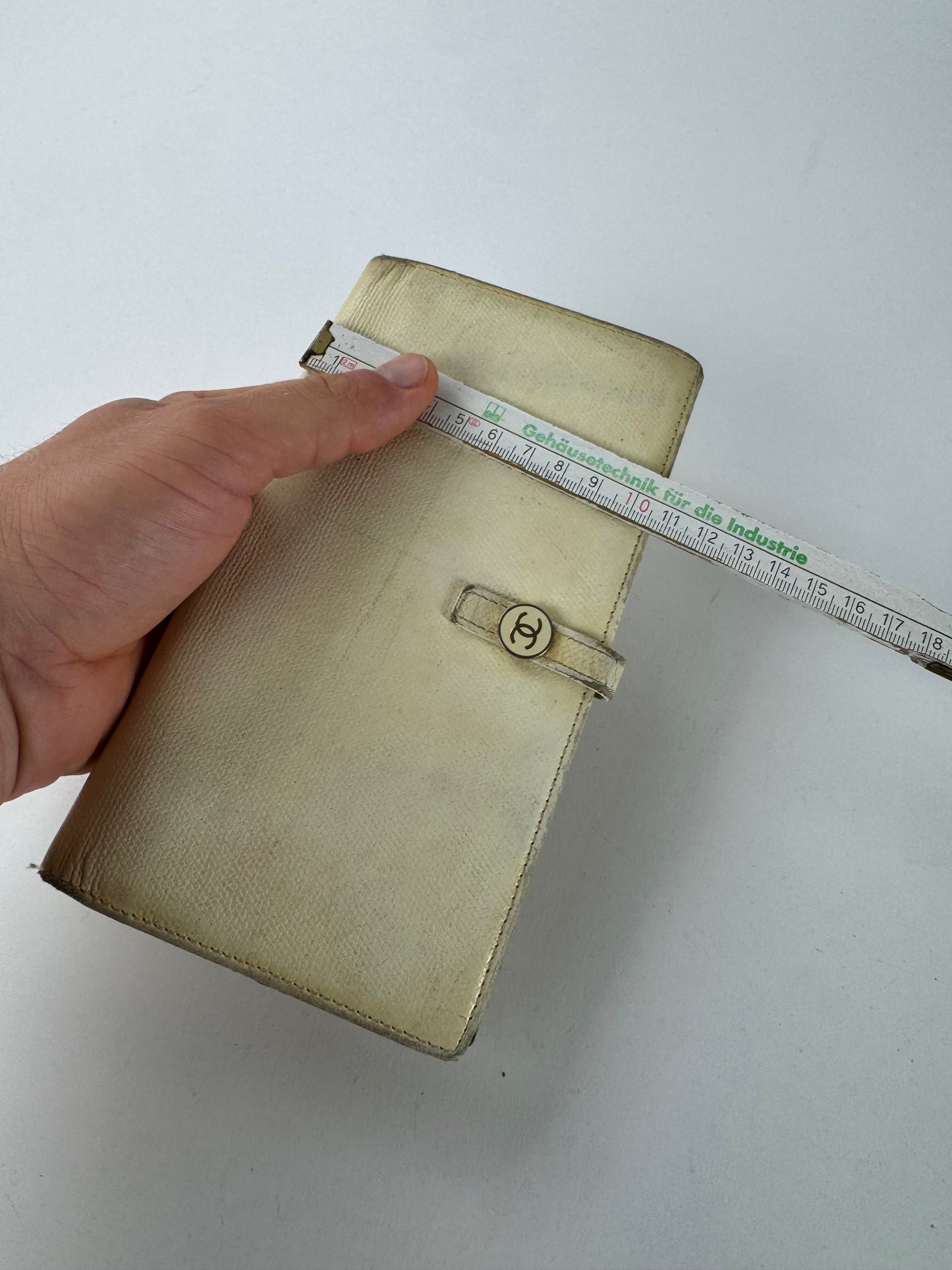 Vintage Chanel Leather Wallet White