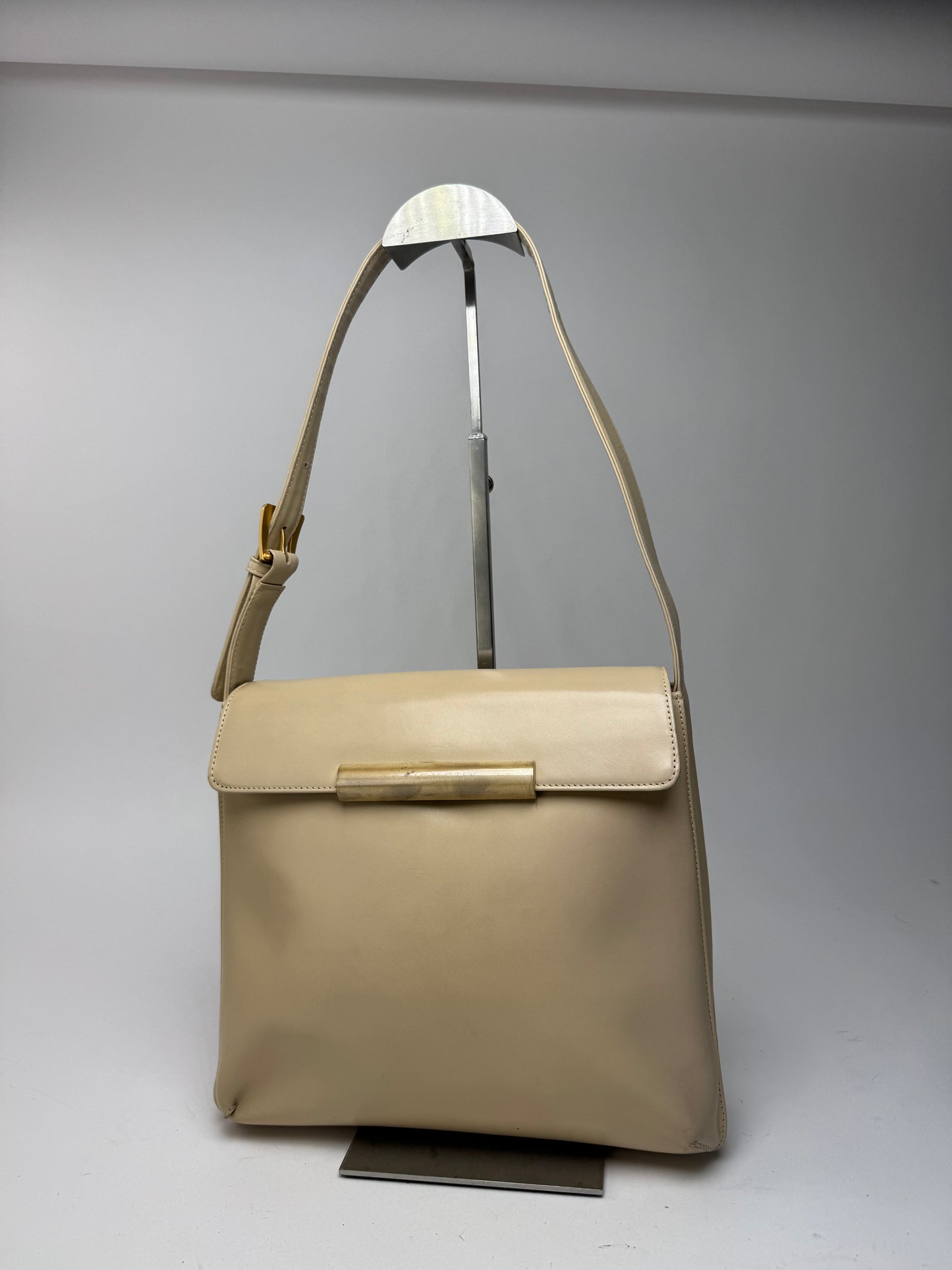 Sac vintage en cuir beige Givenchy