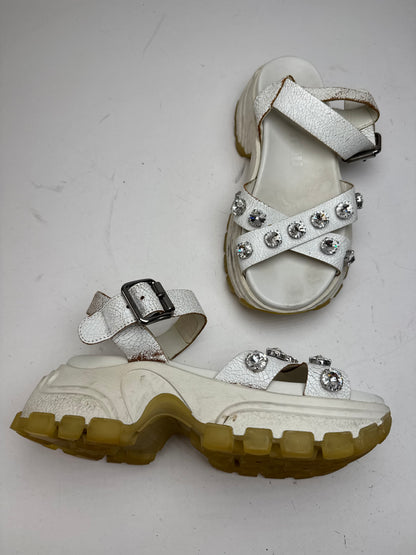 Vintage Miu Miu Leather Sandals / Sneaker White 37