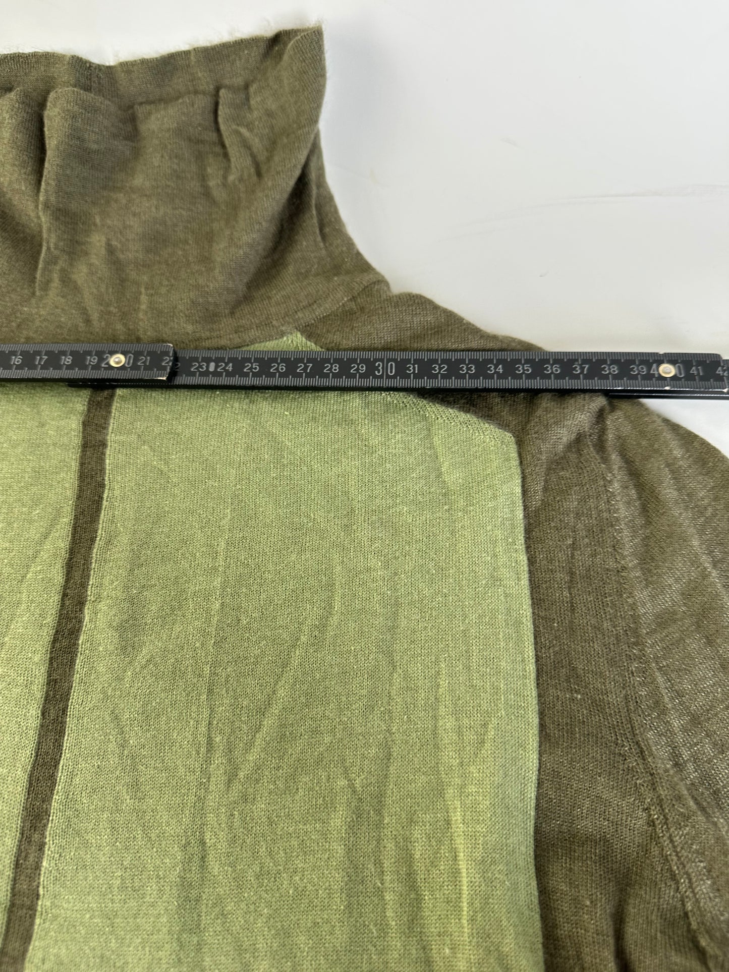 Vintage Loewe Wool Cashmere Turtleneck Sweater Olive Green L