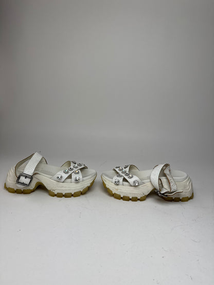 Vintage Miu Miu Leather Sandals / Sneaker White 37