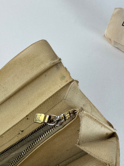 Vintage Louis Vuitton Damier Monogram Leather wallet white grey