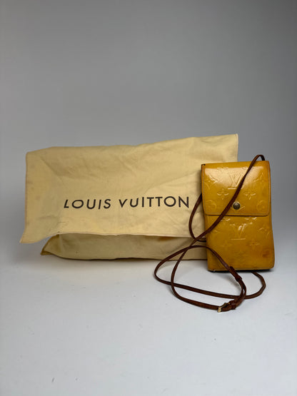Sac vintage Louis Vuitton Vernis en cuir jaune