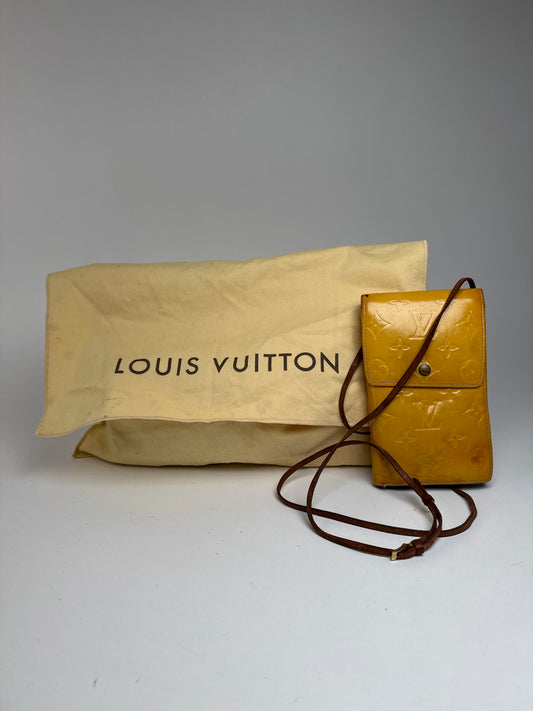 Sac vintage Louis Vuitton Vernis en cuir jaune