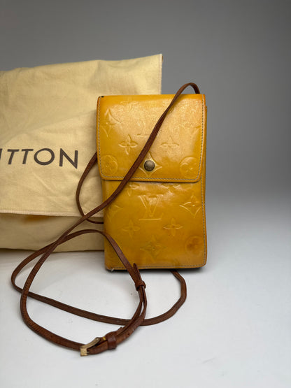 Sac vintage Louis Vuitton Vernis en cuir jaune