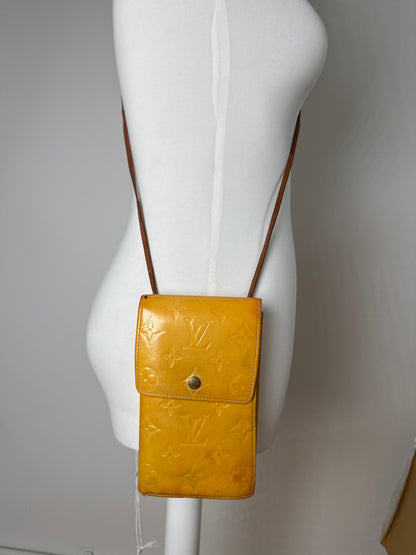 Sac vintage Louis Vuitton Vernis en cuir jaune
