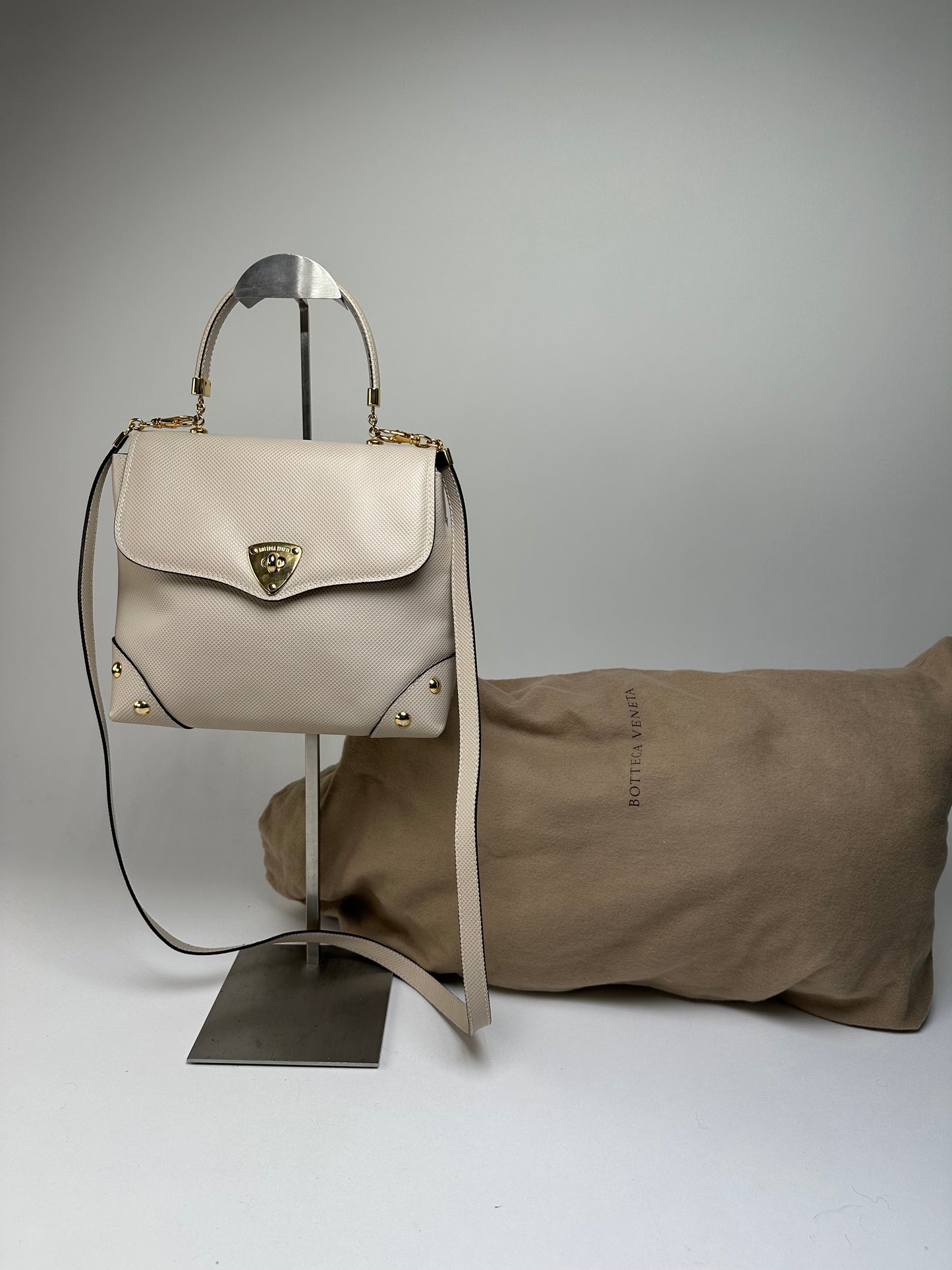 Vintage Bottega Veneta Woven Leather Shoulder Bag Cream Gold