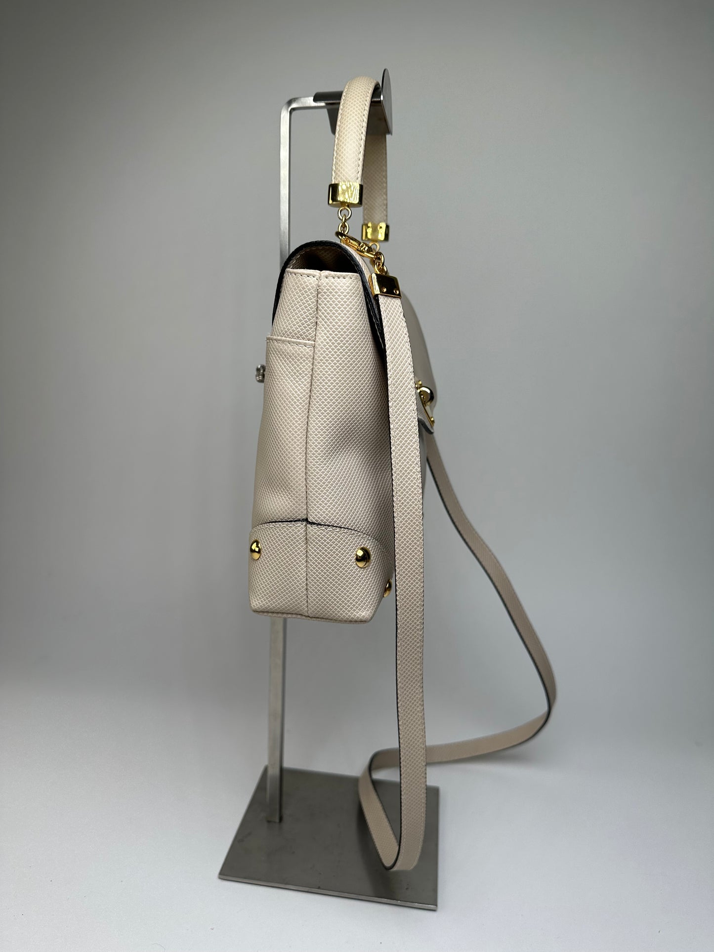 Vintage Bottega Veneta Woven Leather Shoulder Bag Cream Gold
