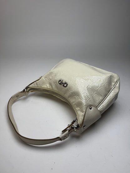 Sac vintage en cuir verni monogramme Salvatore Ferragamo blanc
